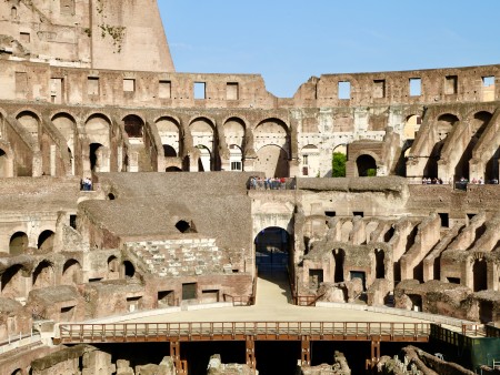 Tour privato di Colosseo e Roma Antica: strade, templi ed imperatori