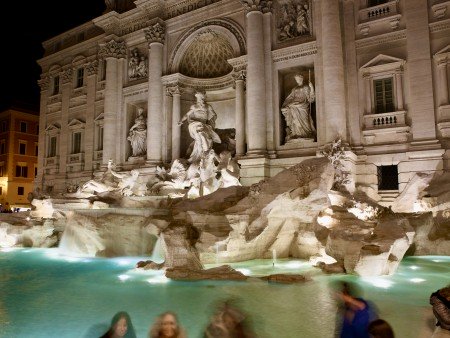 Tour di Roma a piedi nelle piazze e fontane più suggestive