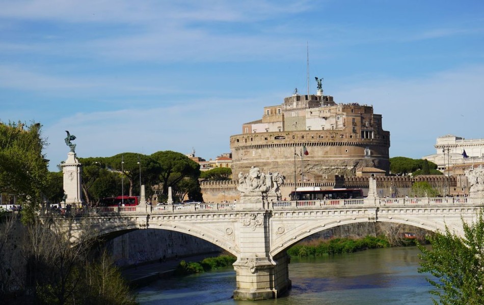 Travel Guide to Accessible Vatican: how to navigate it in a wheelchair