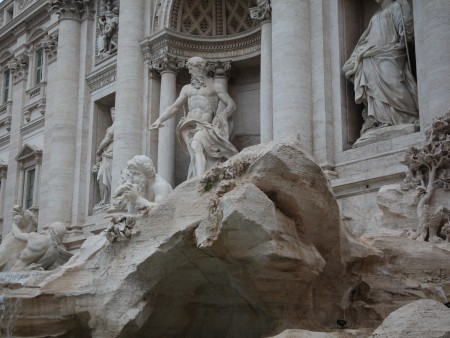 What to see in the Trevi Fountain in Rome: 13 best things