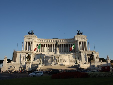 Piazza Venezia: the best things to see in the heart of Rome