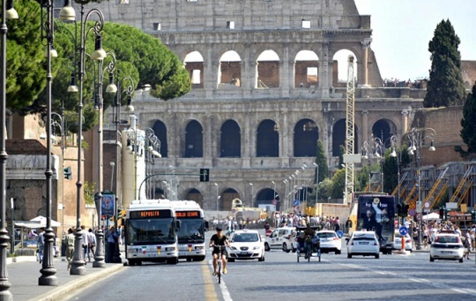 What to see on Via dei Fori Imperiali: a road through history and monuments