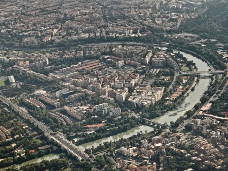 Trasferimenti aeroportuali da e per Roma per anziani: cosa scegliere